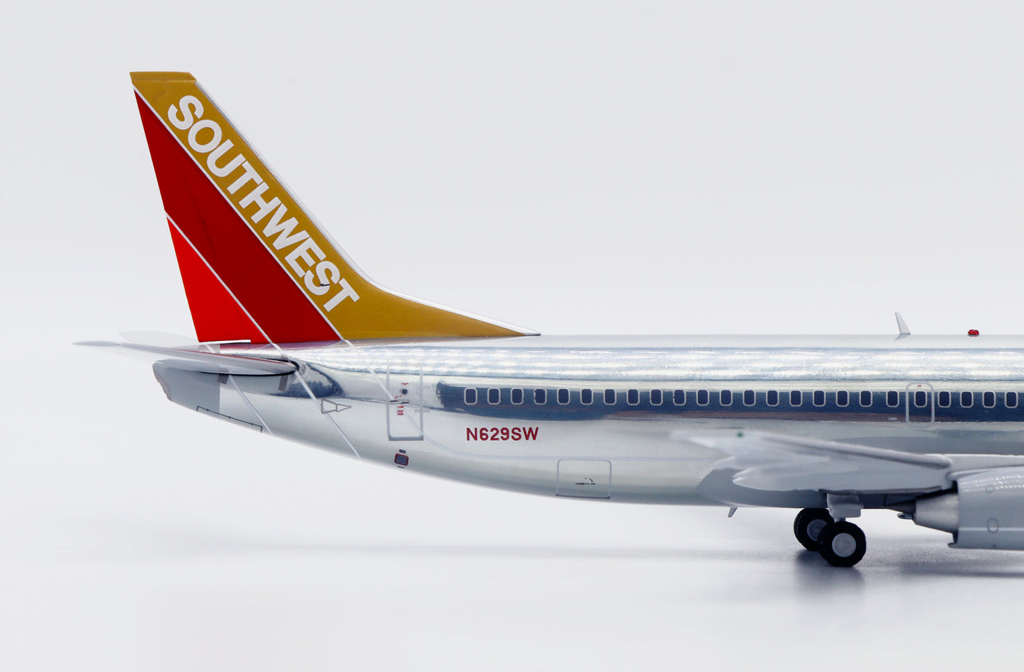 JC WINGS B737-300 SOUTHWEST AIRLINES "SILVER ONE" (POLISHED) REG: N629SW