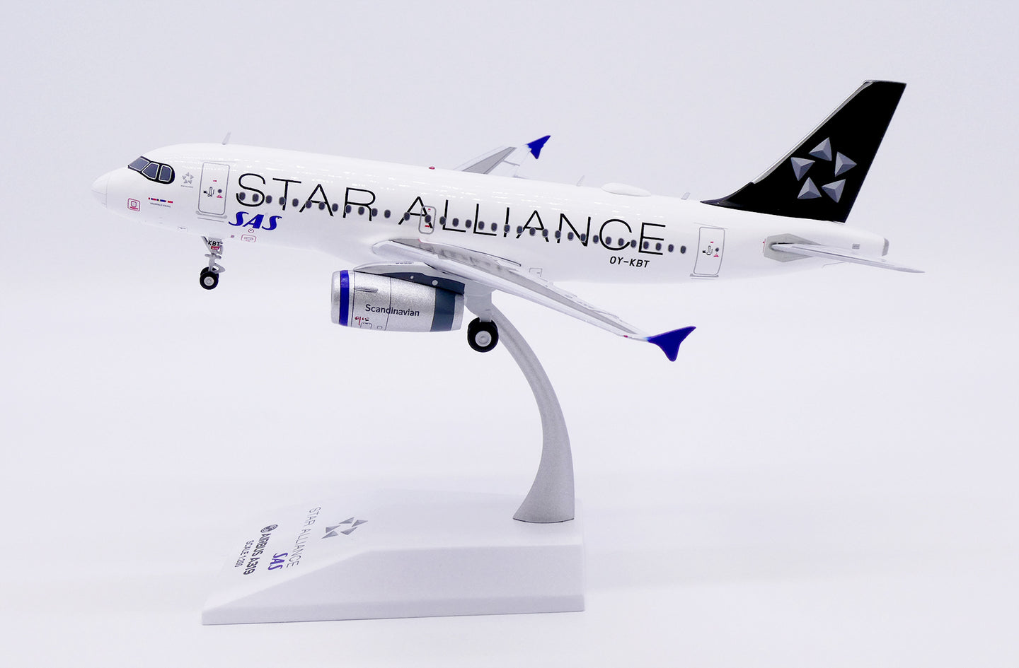 JC WINGS A319 SCANDINAVIAN AIRLINES (SAS) "STAR ALLIANCE" REG: OY-KBT
