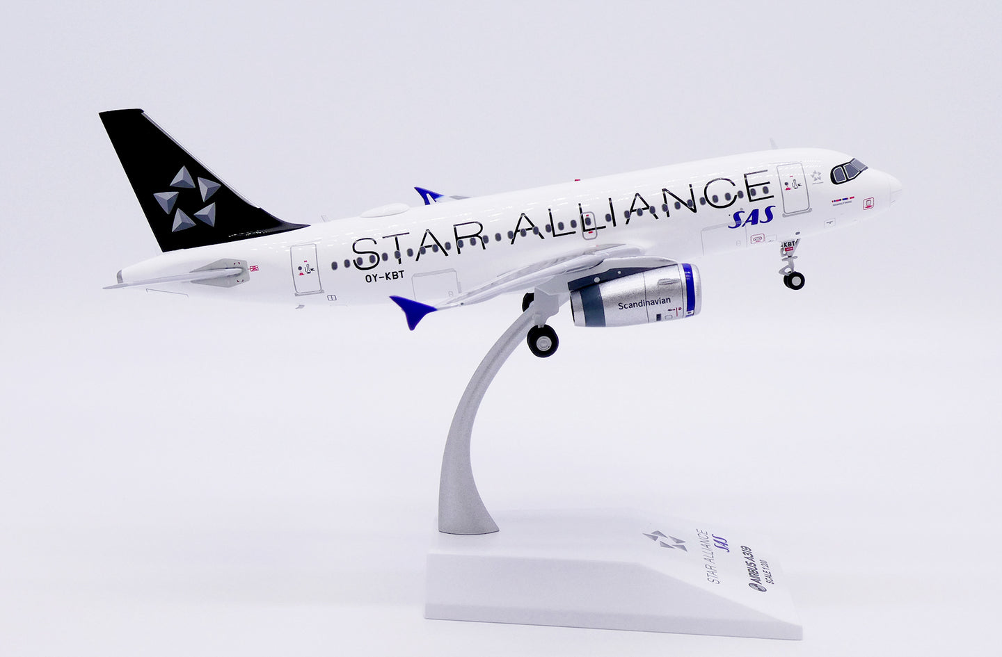 JC WINGS A319 SCANDINAVIAN AIRLINES (SAS) "STAR ALLIANCE" REG: OY-KBT