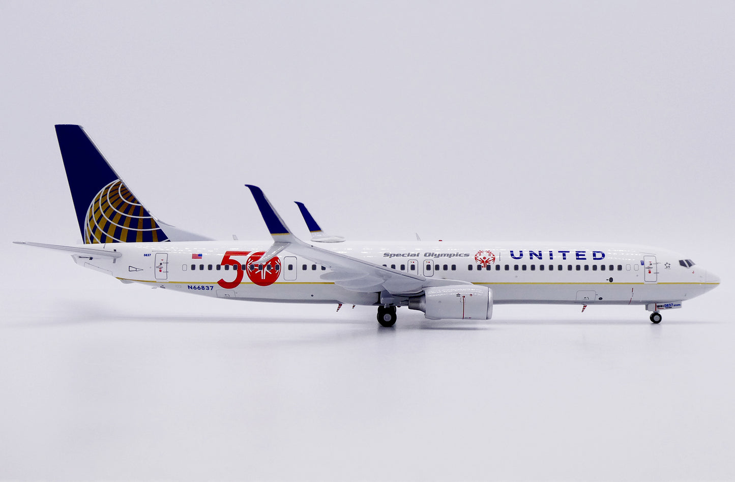 JC WINGS B737-900ER UNITED AIRLINES "SPECIAL OLYMPICS 50" REG: N66837