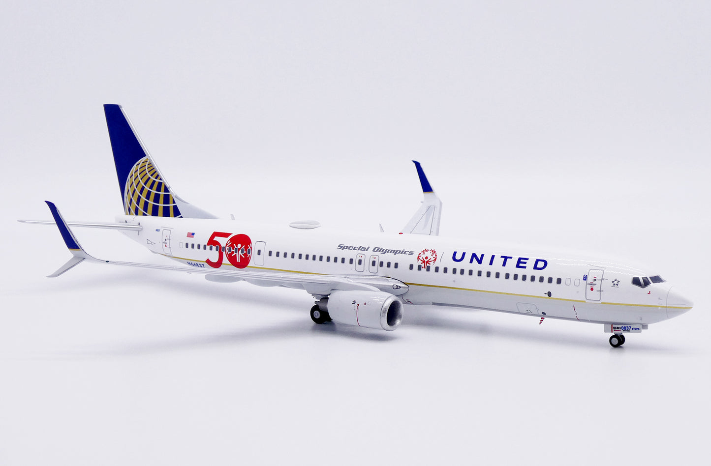 JC WINGS B737-900ER UNITED AIRLINES "SPECIAL OLYMPICS 50" REG: N66837