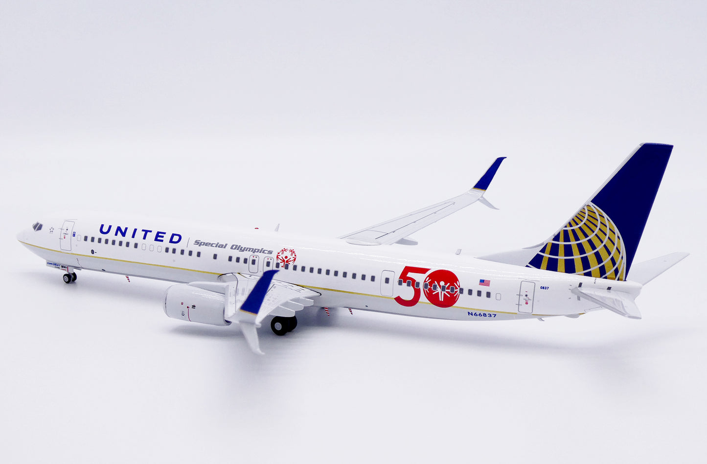 JC WINGS B737-900ER UNITED AIRLINES "SPECIAL OLYMPICS 50" REG: N66837