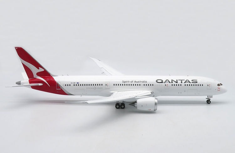 JC WINGS B787-9 DREAMLINER QANTAS "NEW COLOURS" (FLAPS DOWN) REG: VH-ZNF