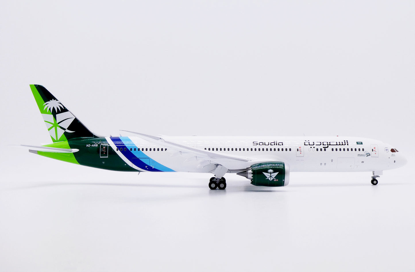 JC WINGS B787-9 DREAMLINER SAUDI ARABIAN AIRLINES "94TH NATIONAL DAY" (FLAPS DOWN) REG: HZ-ARB