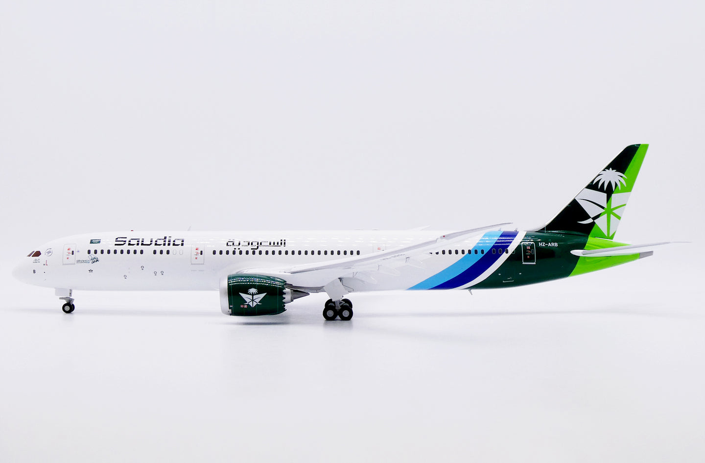 JC WINGS B787-9 DREAMLINER SAUDI ARABIAN AIRLINES "94TH NATIONAL DAY" (FLAPS DOWN) REG: HZ-ARB