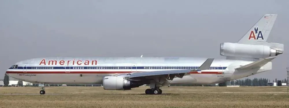 JC WINGS MD-11 AMERICAN AIRLINES (POLISHED) REG: N1754