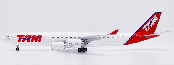 JC WINGS A340-500 TAM LINHAS AEREAS REG: PT-MSL