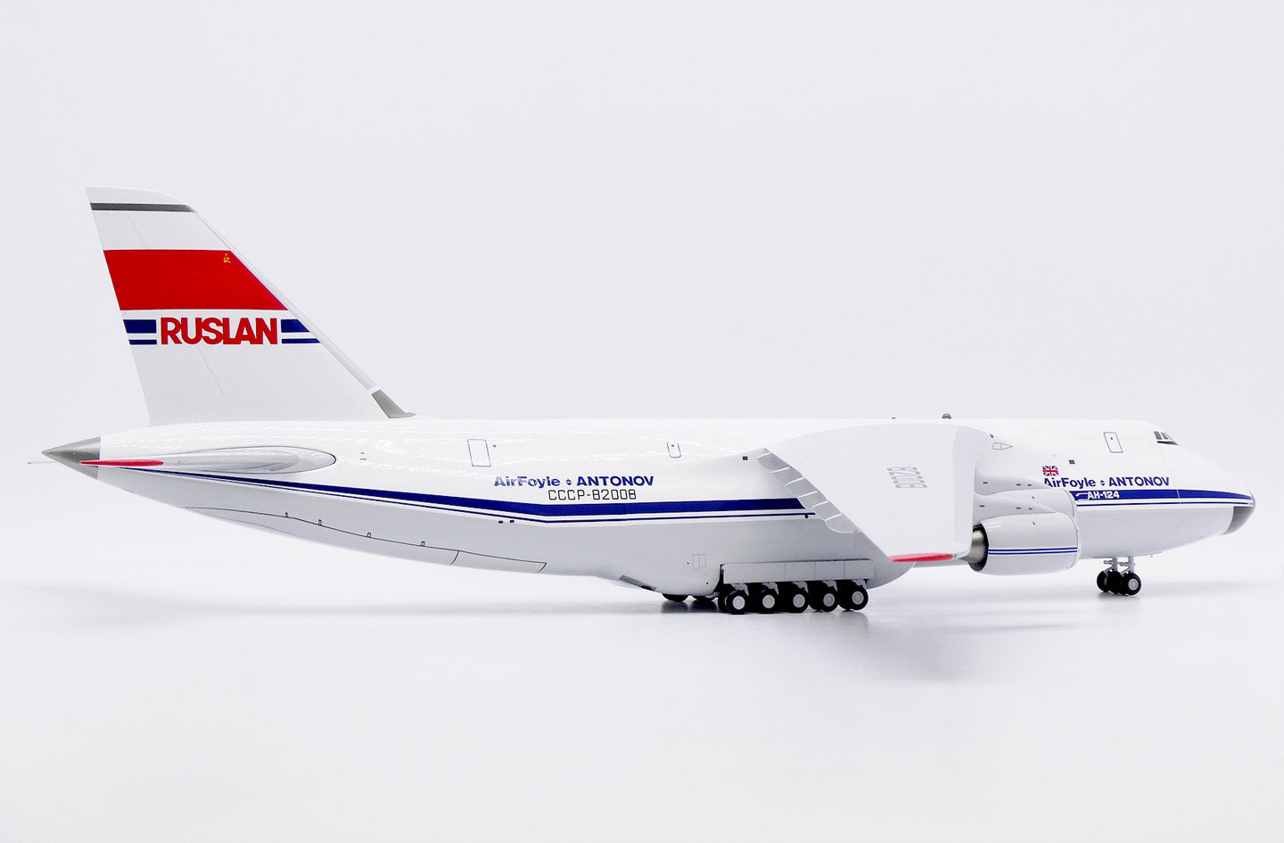 JC WINGS AN-124 AIRFOYLE RUSLAN REG: CCCP-82008