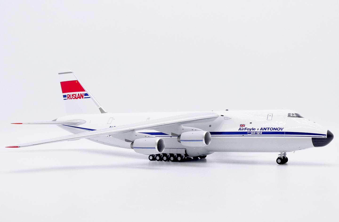JC WINGS AN-124 AIRFOYLE RUSLAN REG: CCCP-82008