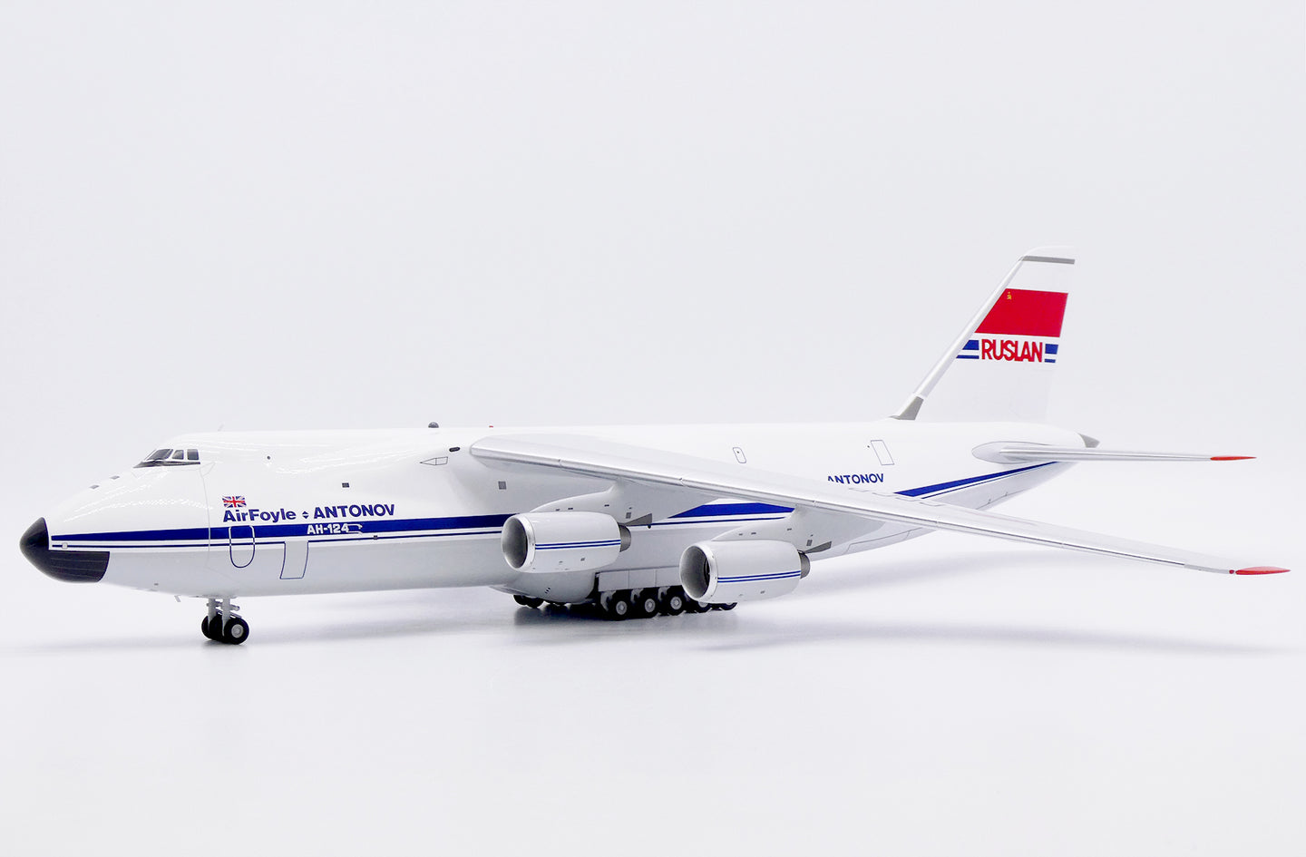 JC WINGS AN-124 AIRFOYLE RUSLAN REG: CCCP-82008
