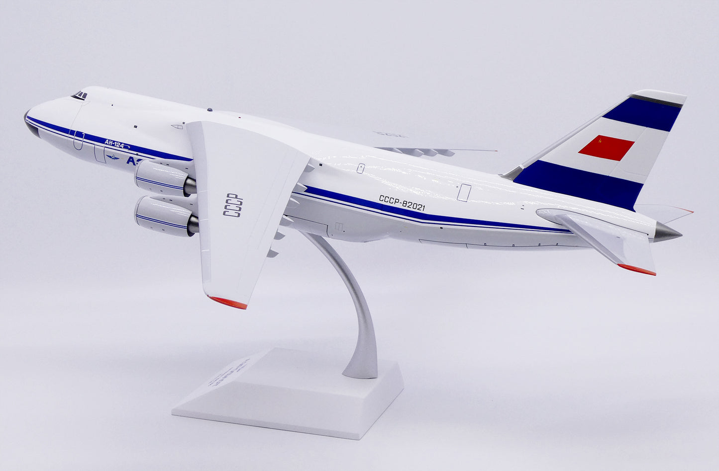 JC WINGS AN-124 AEROFLOT "BLUE STRIPES" REG: CCCP-82021