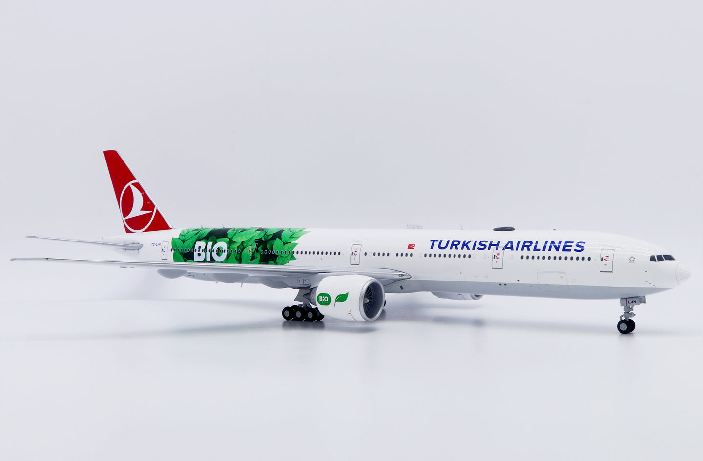 JC WINGS B777-300ER TURKISH AIRLINES "BIOFUEL" REG: TC-LJH