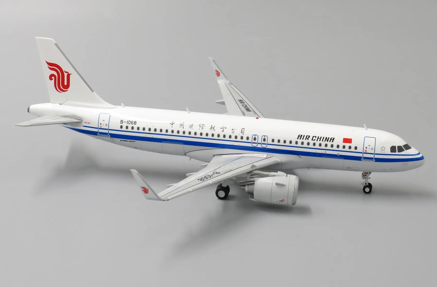 JC WINGS A320NEO AIR CHINA REG: B-1068