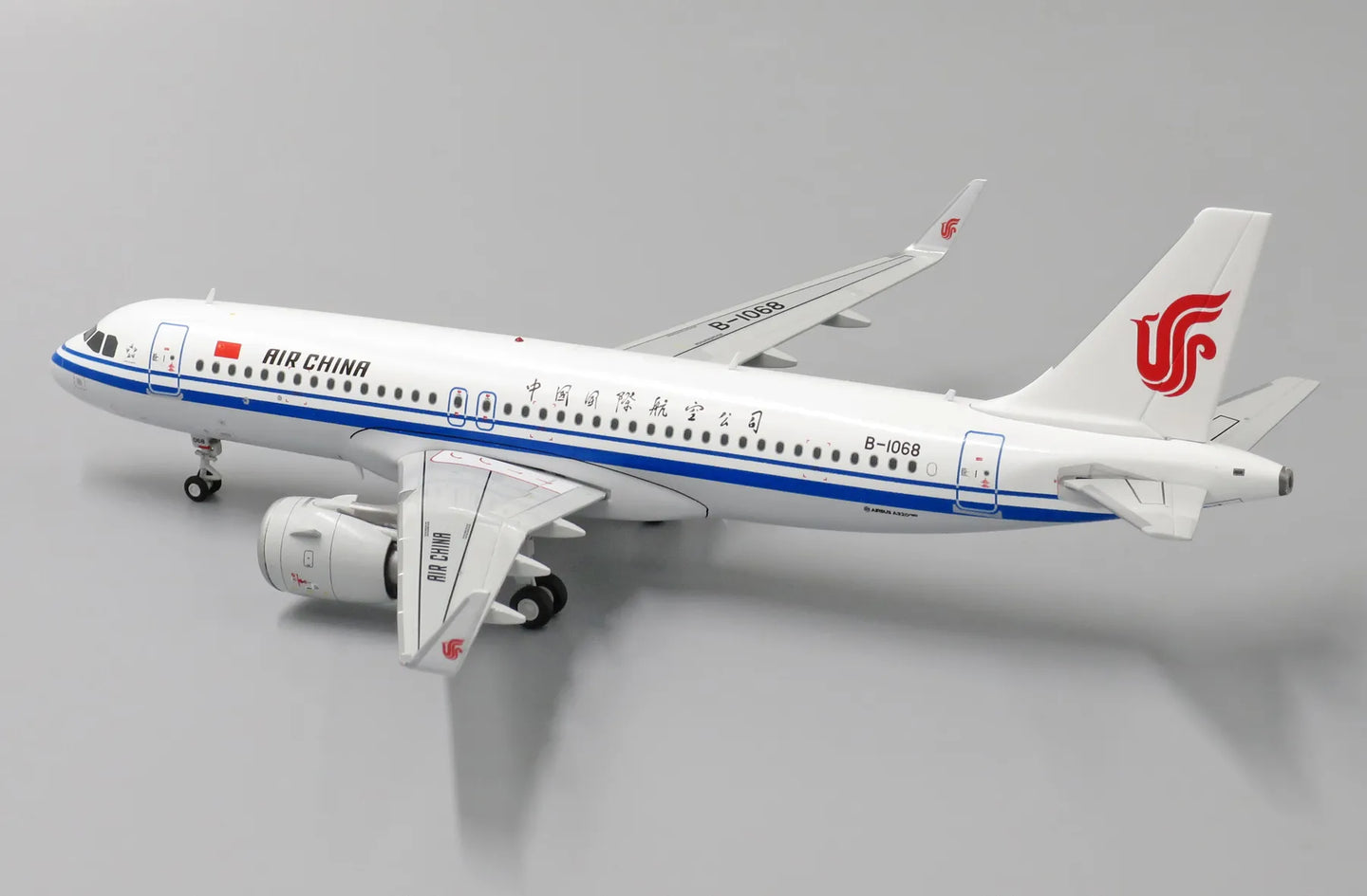 JC WINGS A320NEO AIR CHINA REG: B-1068