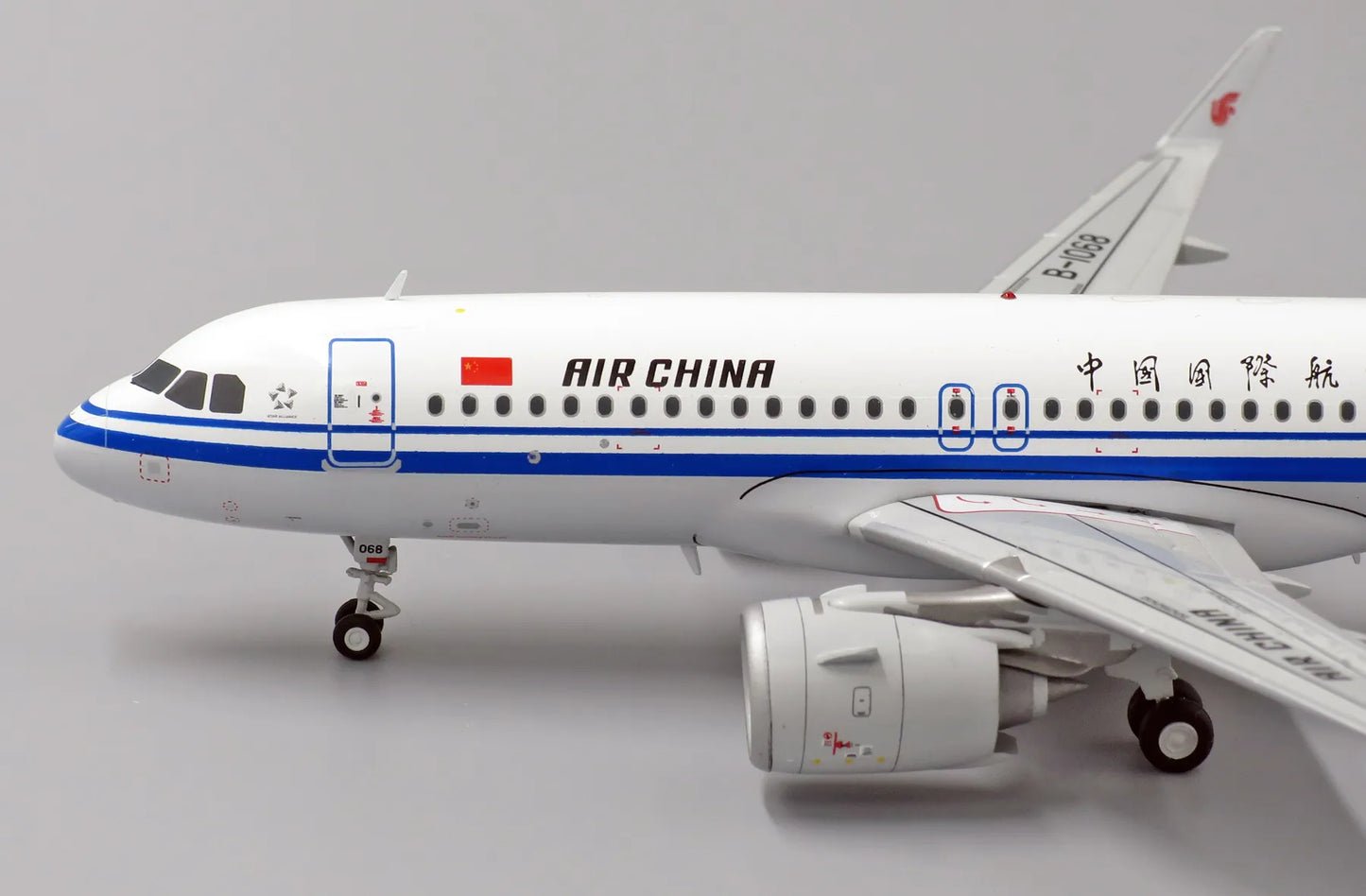 JC WINGS A320NEO AIR CHINA REG: B-1068