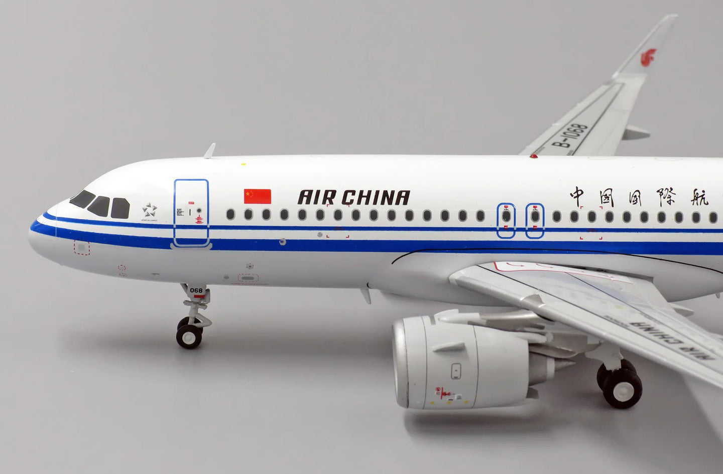 JC WINGS A320NEO AIR CHINA REG: B-1068