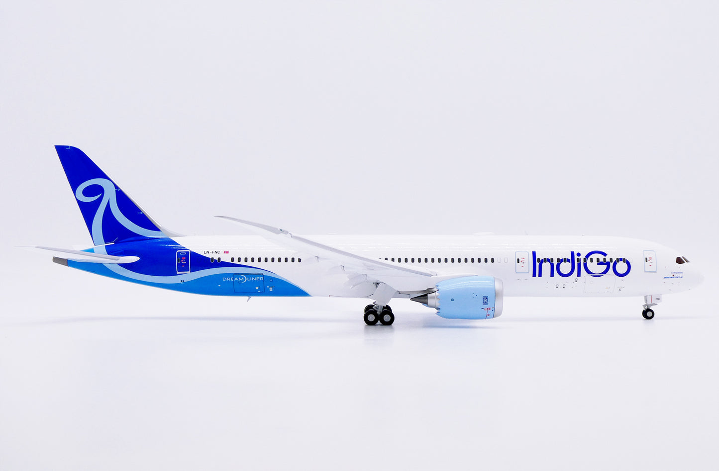 JC WINGS B787-9 DREAMLINER INDIGO (NORSE ATLANTIC AIRWAYS) (FLAPS DOWN) REG: LN-FNC