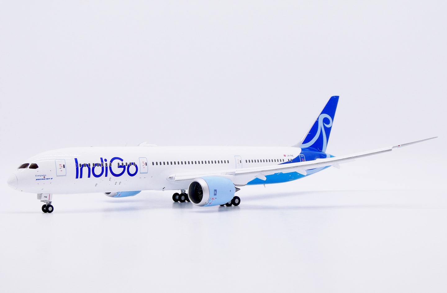 JC WINGS B787-9 DREAMLINER INDIGO (NORSE ATLANTIC AIRWAYS) (FLAPS DOWN) REG: LN-FNC