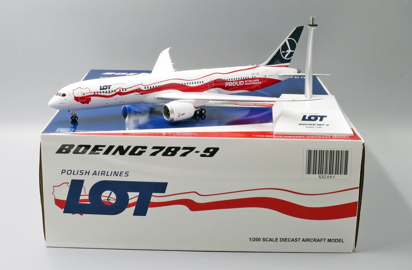 JCWINGS LOT B787-9 REG: SP-LSC