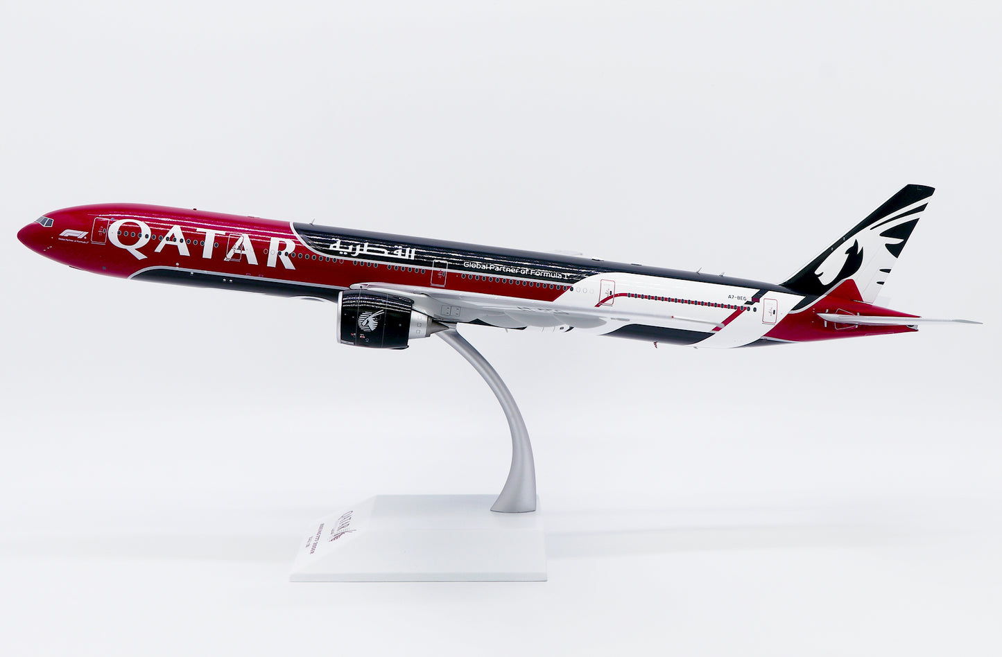 JC WINGS B777-300ER QATAR AIRWAYS "FORMULA 1" REG: A7-BEG