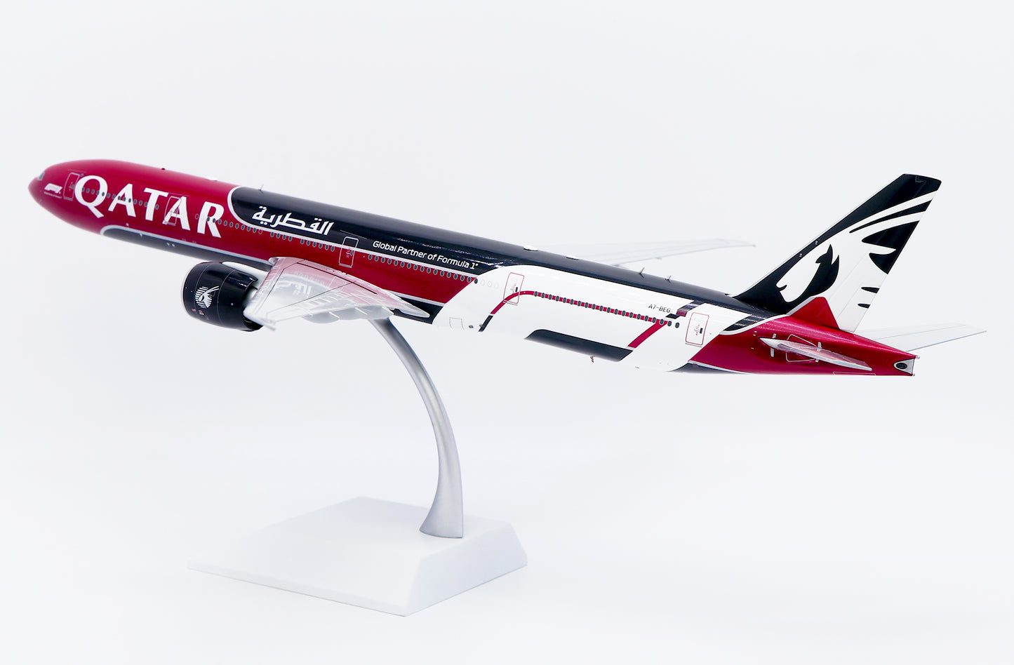 JC WINGS B777-300ER QATAR AIRWAYS "FORMULA 1" REG: A7-BEG