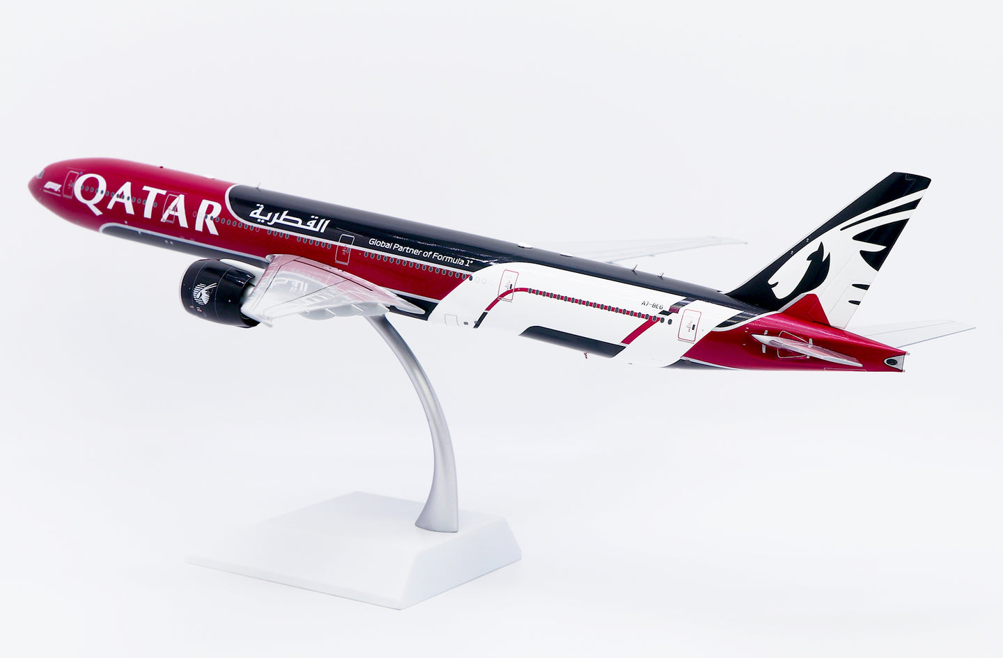 JC WINGS B777-300ER QATAR AIRWAYS "FORMULA 1" REG: A7-BEG