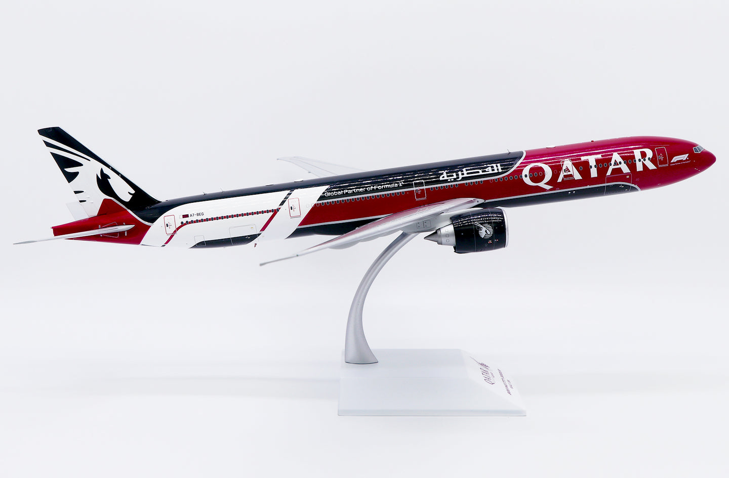JC WINGS B777-300ER QATAR AIRWAYS "FORMULA 1" REG: A7-BEG