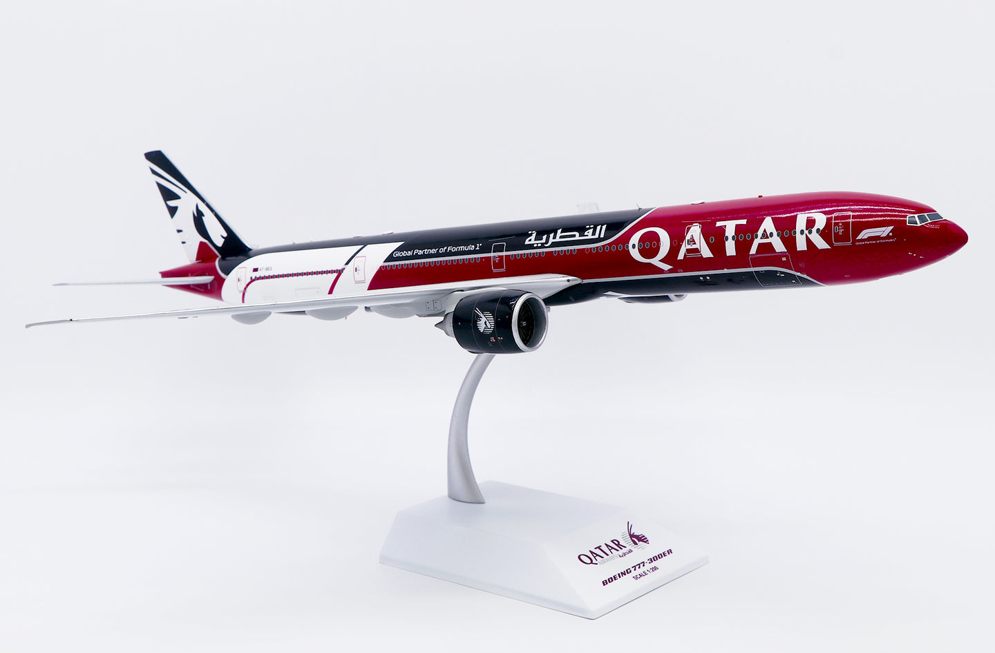 JC WINGS B777-300ER QATAR AIRWAYS "FORMULA 1" REG: A7-BEG