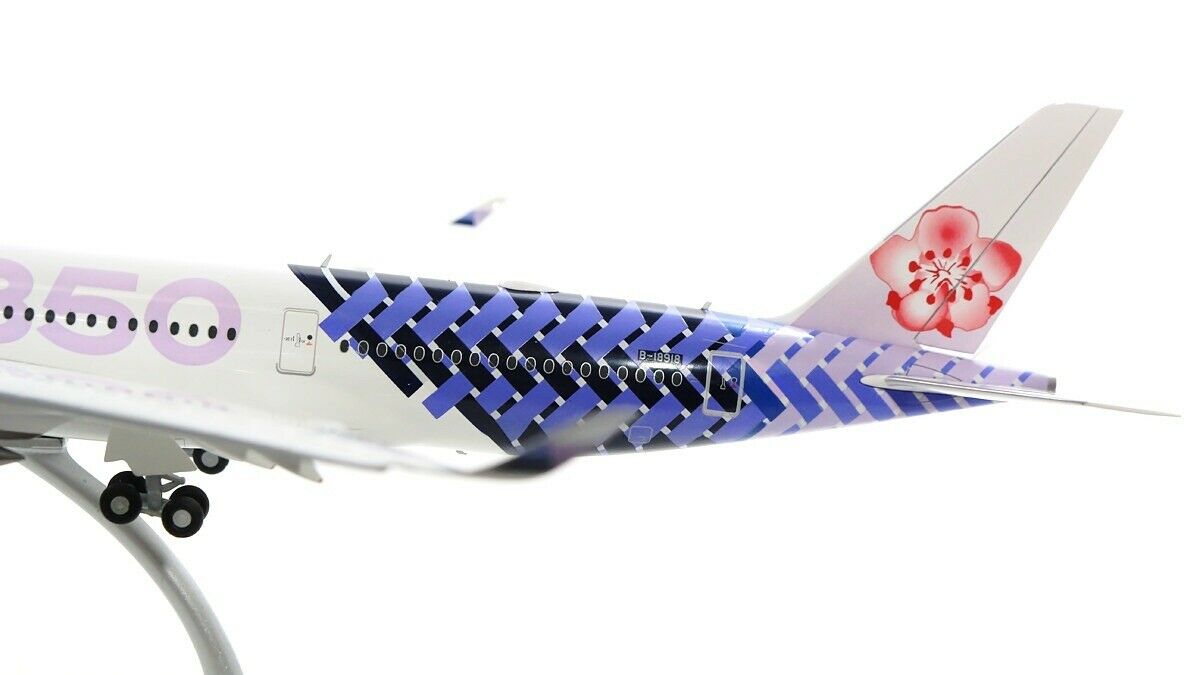 JC WINGS A350-900XWB CHINA AIRLINES (FLAPS DOWN) REG: B-18918