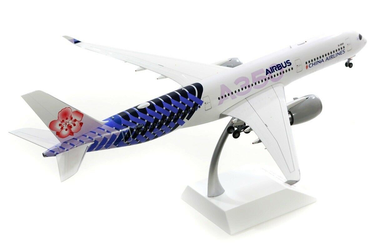 JC WINGS A350-900XWB CHINA AIRLINES "CARBON FIBRE LIVERY" REG: B-18918