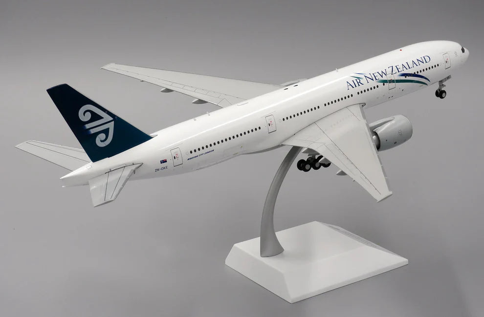 JC WINGS B777-200ER AIR NEW ZEALAND REG: ZK-OKE
