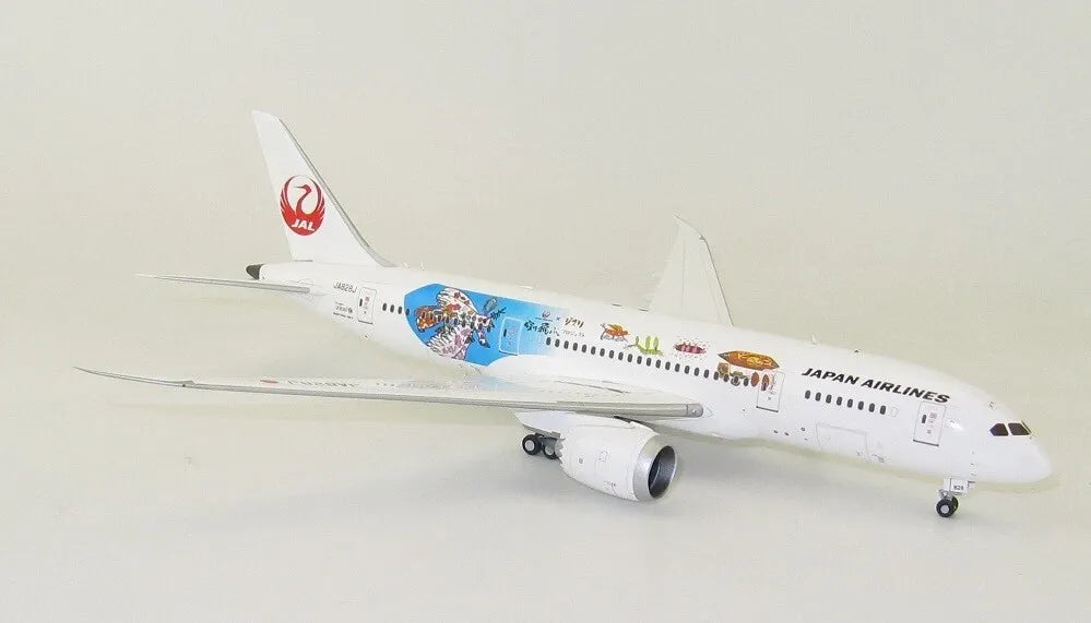 JCWINGS JAPAN AIRLINES B787-8 REG: JA828J