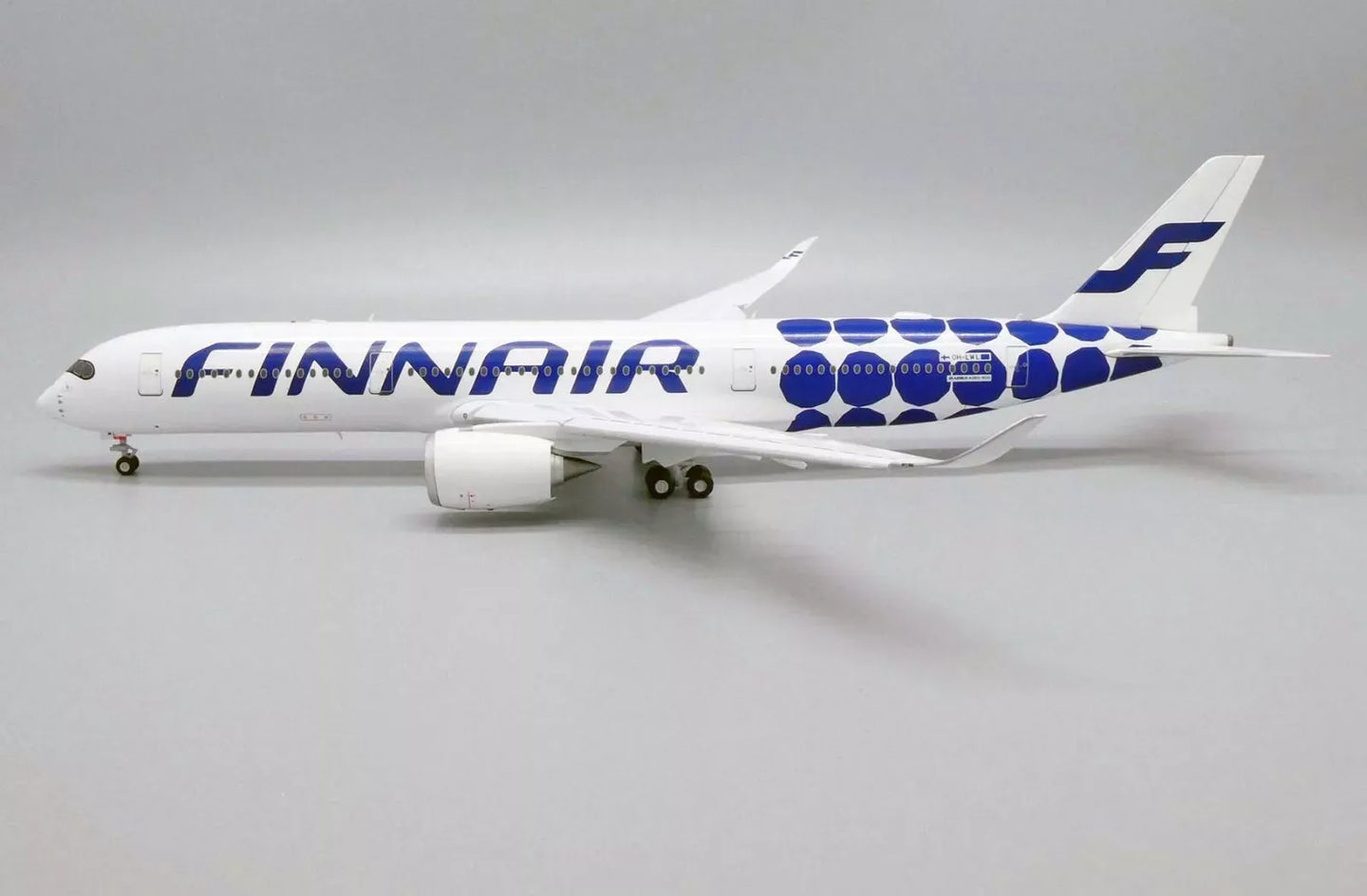 JC WINGS A350-900XWB FINNAIR "MARIMEKKO KIVET" (FLAPS DOWN) REG: OH-LWL