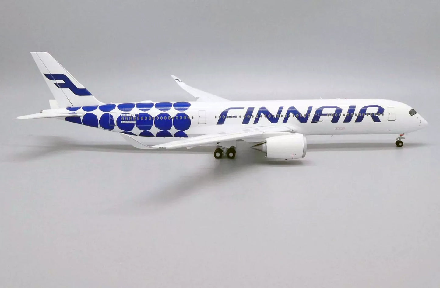 JC WINGS A350-900XWB FINNAIR "MARIMEKKO KIVET" (FLAPS DOWN) REG: OH-LWL