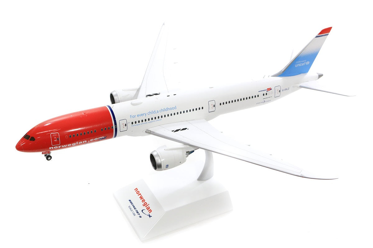 JC WINGS B787-9 DREAMLINER NORWEGIAN AIR "UNICEF LIVERY" REG: G-CKLZ