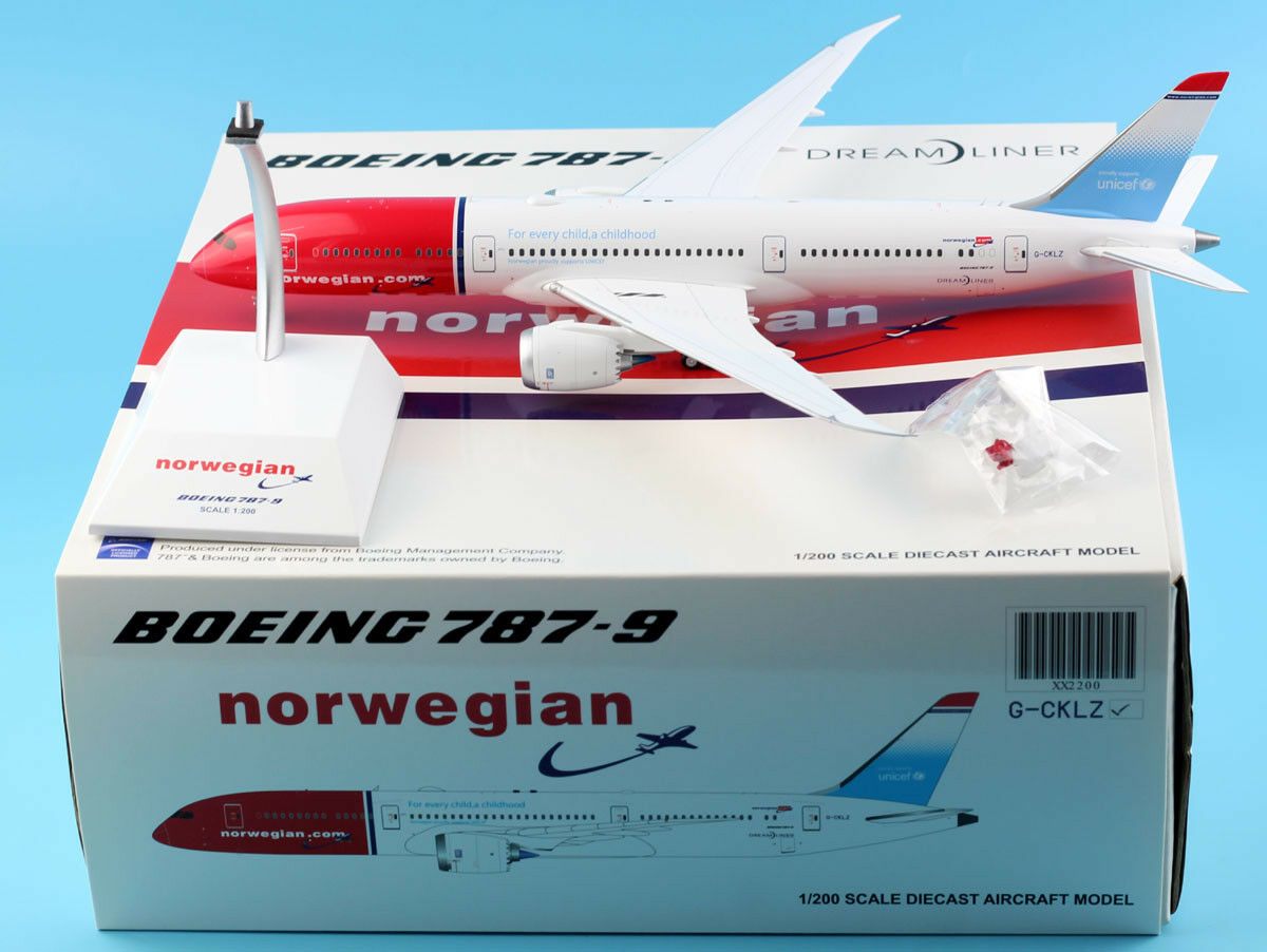 JC WINGS B787-9 DREAMLINER NORWEGIAN AIR "UNICEF LIVERY" REG: G-CKLZ