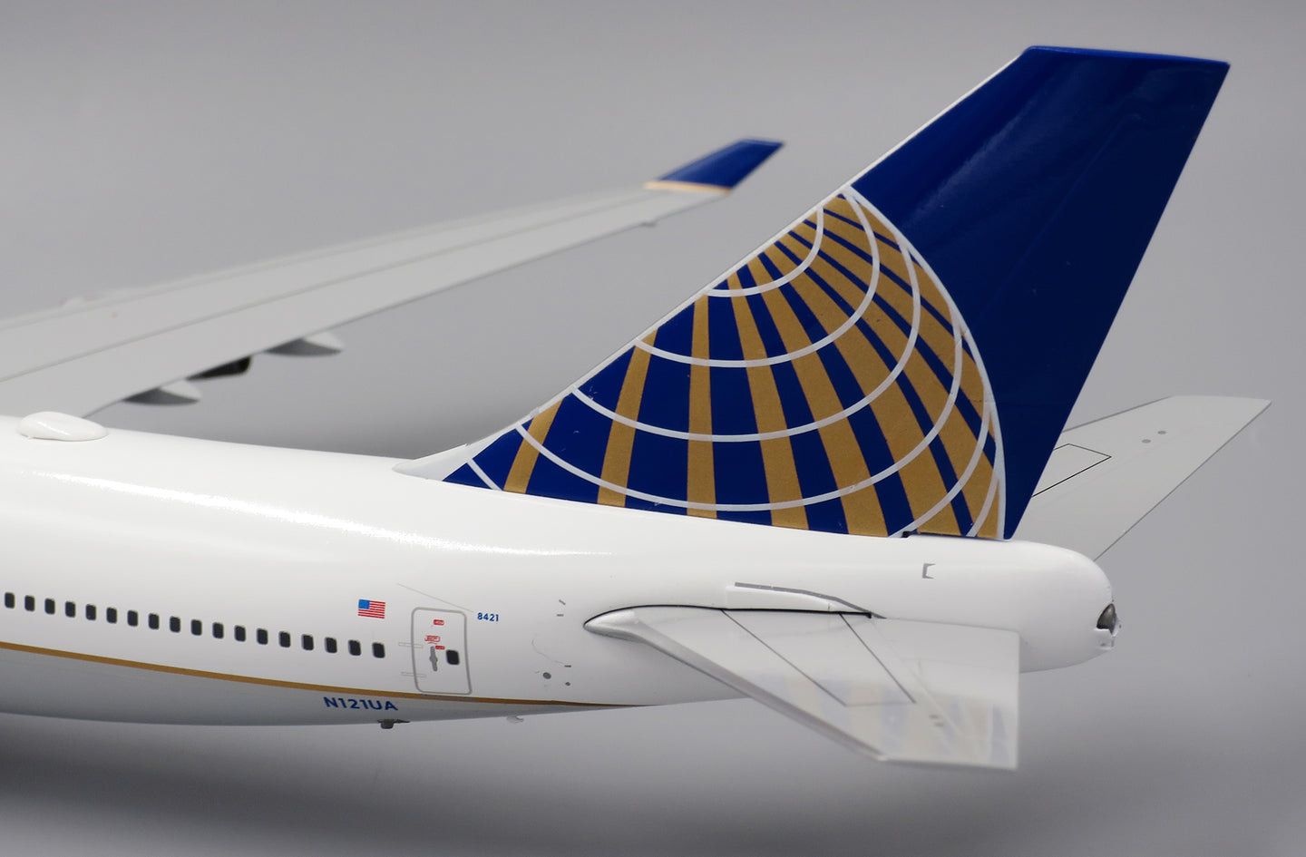 JC WINGS B747-400 UNITED "747 FRIENDSHIP" REG: N121UA