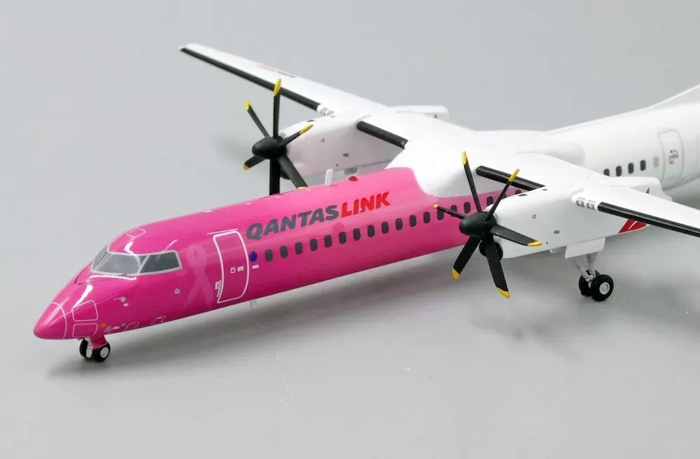 JC WINGS DASH 8-Q400 QANTASLINK "PINK RIBBON" REG: VH-QOH