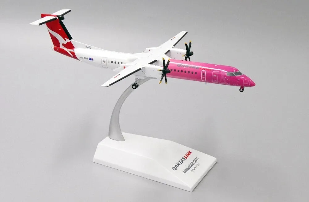 JC WINGS DASH 8-Q400 QANTASLINK "PINK RIBBON" REG: VH-QOH