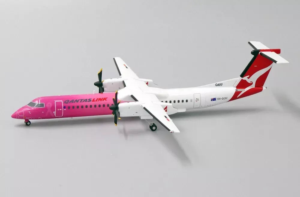 JC WINGS DASH 8-Q400 QANTASLINK "PINK RIBBON" REG: VH-QOH