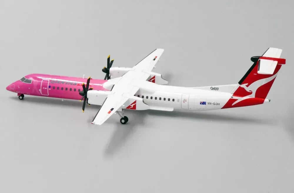JC WINGS DASH 8-Q400 QANTASLINK "PINK RIBBON" REG: VH-QOH