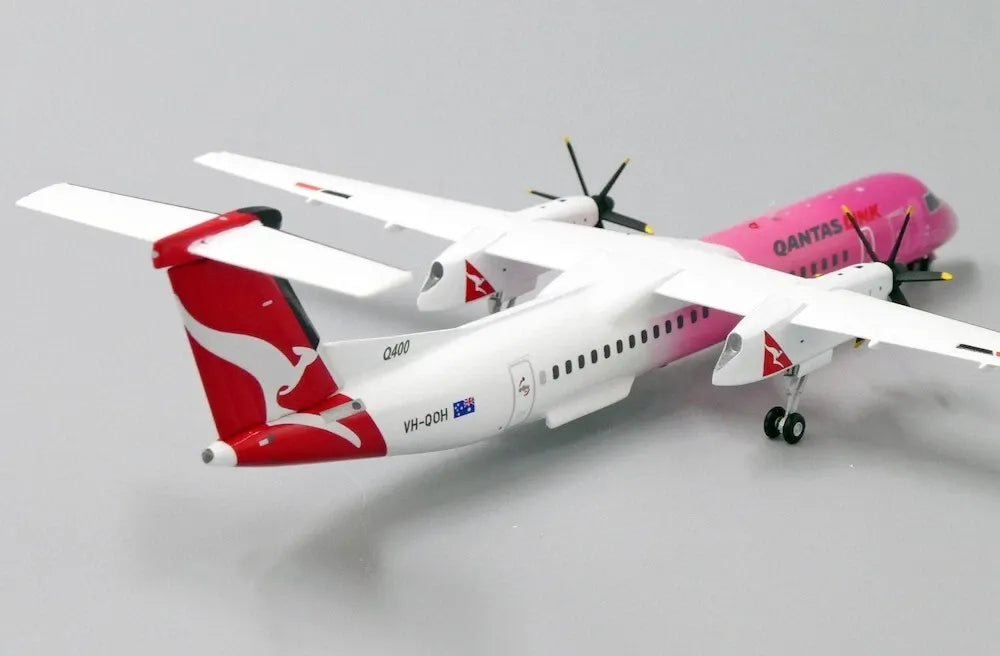 JC WINGS DASH 8-Q400 QANTASLINK "PINK RIBBON" REG: VH-QOH