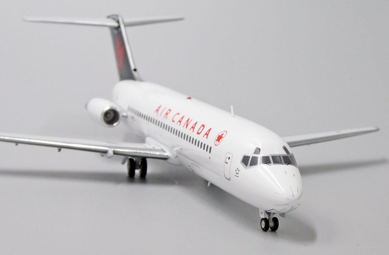 JC WINGS DC-9-32 AIR CANADA REG: C-FTLL