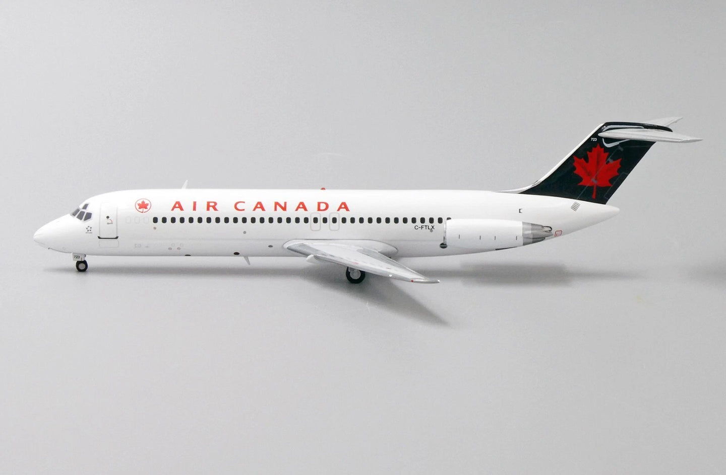 JC WINGS DC-9-30 AIR CANADA REG: C-FTLX