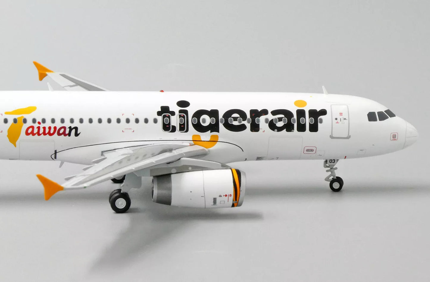 JCWINGS TIGERAIR TAIWAN A320 REG: B-50003