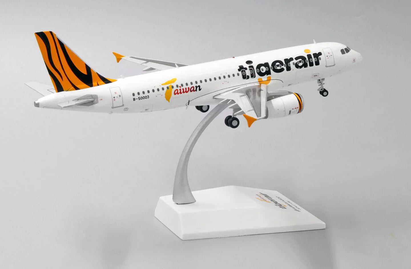 JCWINGS TIGERAIR TAIWAN A320 REG: B-50003