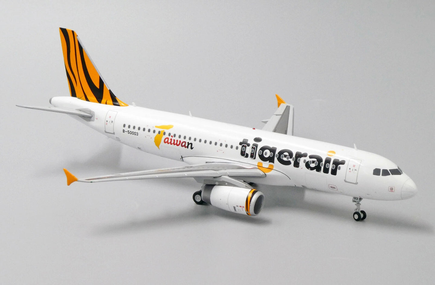 JCWINGS TIGERAIR TAIWAN A320 REG: B-50003
