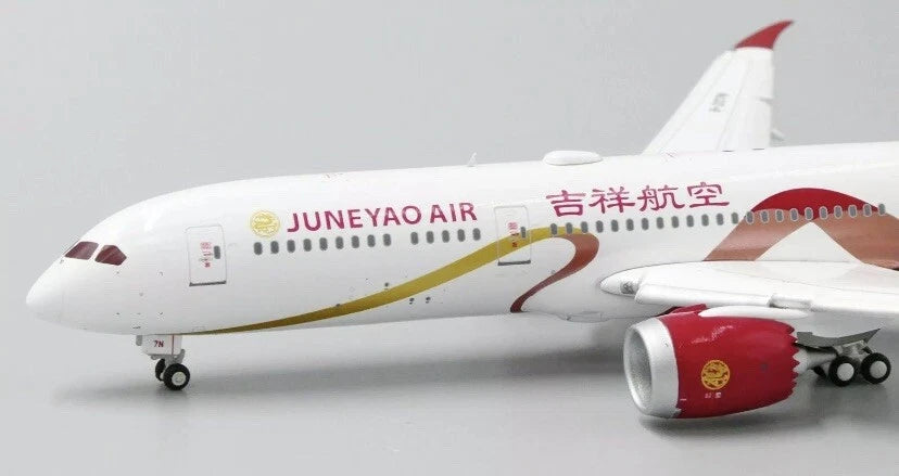 JCWINGS JUNEYAO AIRLINES B87-9 REG: B-207N