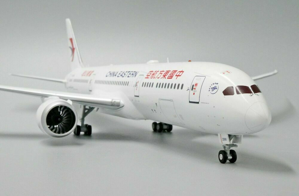 JC WINGS B787-9 DREAMLINER CHINA EASTERN AIRLINES REG: B-206K