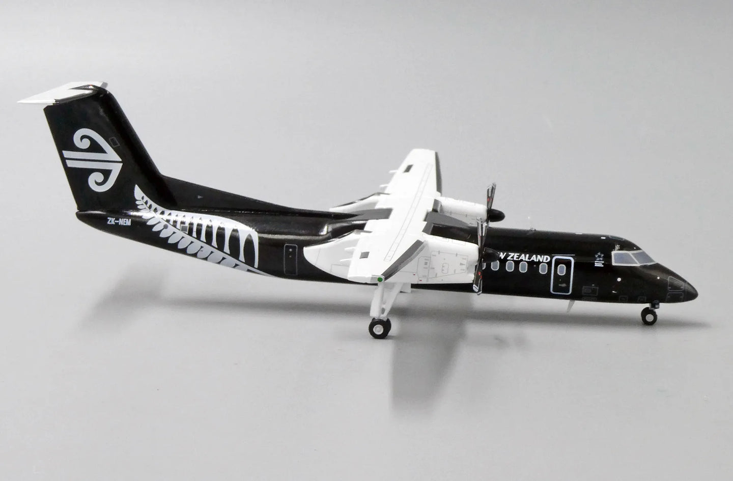 JC WINGS DASH 8-Q300 AIR NEW ZEALAND "ALL BLACKS" REG: ZK-NEM
